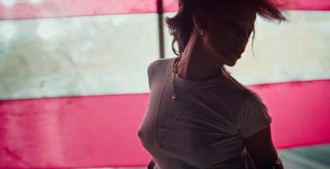 Assista “American Oxygen”, o novo videoclipe da Rihanna