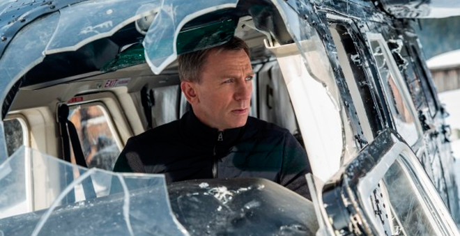 Bond… James Bond! Assista ao trailer final de 007 Contra Spectre