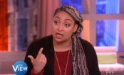 Raven-Symoné defende Donald Trump de discurso racista: “Ele não sabe o que está dizendo”