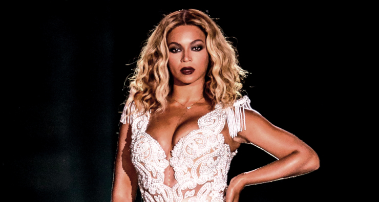 [VÍDEO] Beyoncé espirra durante show e o estádio inteiro grita “saúde”